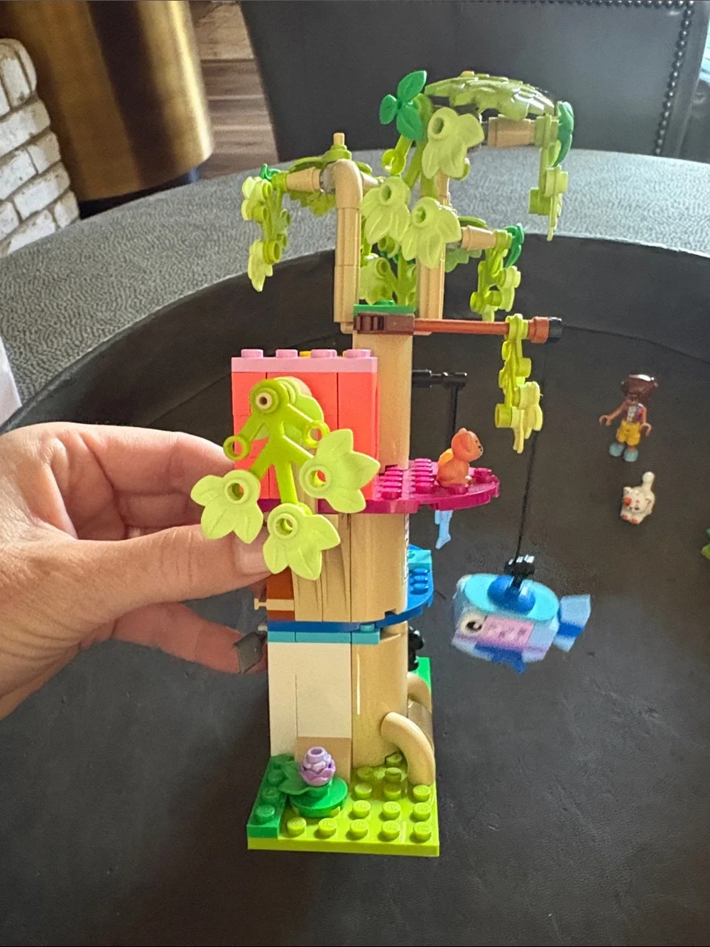 Lego Friends Cat Birthday Party & Treehouse Building